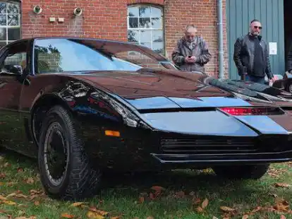 Zog die Augenpaare Hunderter Besucher verschiedener Generationen auf sich: der Nachbau des &bdquo;Knight Industries Two Thousand&ldquo;, K.I.T.T.