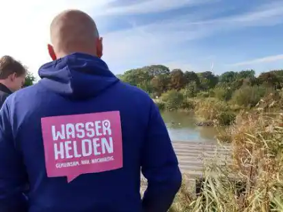 Das Emder &Ouml;kowerk will ein neues Wassermanagement auf seinem Gel&auml;nde aufbauen, um sparsamer mit der Ressource Wasser umzugehen. Die Mineralwasser-Initiative Wasserhelden und Kooperationspartner Multi wollen das unterst&uuml;tzen.
