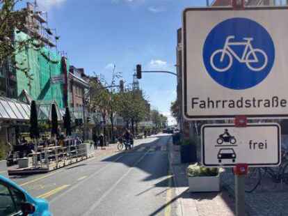 Ist seit Juni eine Fahrradstra&szlig;e: Die Neutorstra&szlig;e in Emden ist inzwischen &uuml;ber ein Jahr lang eine Versuchsstrecke.