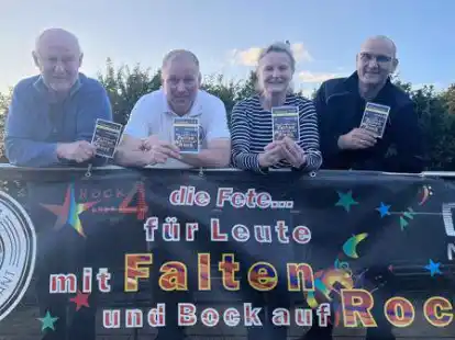 Freuen sich auf die Fete (von links): Christoph Essing, Holger Munke, Susanne Schachtschneider und Mark Zimmerningkat.