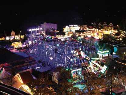Die Polizei hat am Wochenende eine Reihe von Schl&auml;gereien und Drogendelikten auf dem Gallimarkt gemeldet. Ein 31-j&auml;hriger Leeraner wurde mit einem Messer angegriffen und am Bauch verletzt.