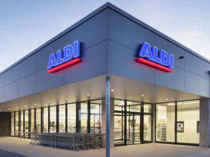 Energiesparmaßnahmen Verkürzte Öffnungszeiten bei Aldi und Combi