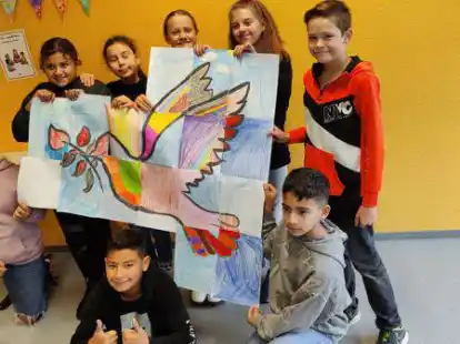 Frieden geht nur gemeinsam: Das zeigt die aus vielen Puzzzleteilen zusammengesetzte Taube.