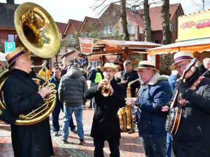 Auch in diesem Jahr wieder beim Gantertach zu Gast: die Bremer Jazz-Band &bdquo;Tuba Libre&ldquo;.