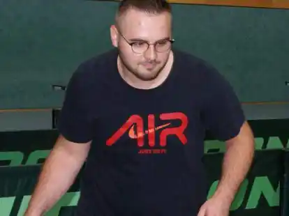 Nik Schmitke pr&auml;sentiert sich seit Wochen in bestechender Form. Jetzt verhalf er sogar der Cloppenburger Ersten in der Bezirksliga zum Sieg.