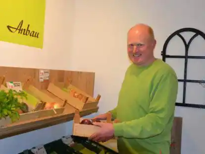 Bietet seine Erzeugnisse nicht nur auf Wochenm&auml;rkten, sondern seit 2018 auch in einem Hofladen an: Stefan Bruns aus Bergedorf.