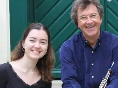 Am 4. und 5. November treten Pianistin Eda Seviniş und Oboist Fabian Menzel im historischen Trausaal des Schlosses Neuenburg auf. Die beiden Schlosskonzerte stehen unter dem Motto &bdquo;Romantik und Virtuosit&auml;t