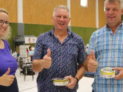 Im Bild (von links)  Ina Schellstede, Hergen Meyer und Rolf Schellstede