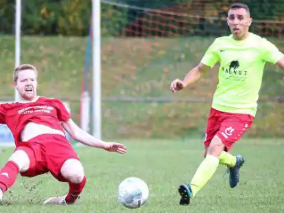 Der SV B&ouml;sel (links) kassierte gegen den BV Kneheim eine 1:4-Niederlage.