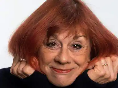 Kommt mit &bdquo;Liebesperlen &ndash; bitters&uuml;&szlig;&ldquo; nach Ganderkesee: die S&auml;ngerin Carla Mantel.