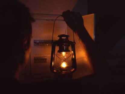 Wenn der Strom &uuml;ber einen l&auml;ngeren Zeitraum ausf&auml;llt, sollte man vorbereitet sein. Emden h&auml;lt daf&uuml;r einen Notfallplan vor.