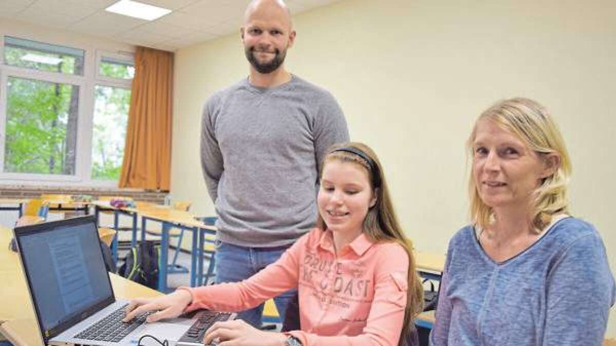 Lia Hardy aus Wiesmoor lernt anders als ihre Mitschüler