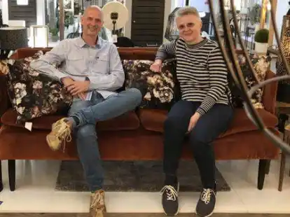 Wollen Energie einsparen: Claus Eilers und Angela B&uuml;ker f&uuml;hren die Gesch&auml;fte bei M&ouml;bel Eilers.