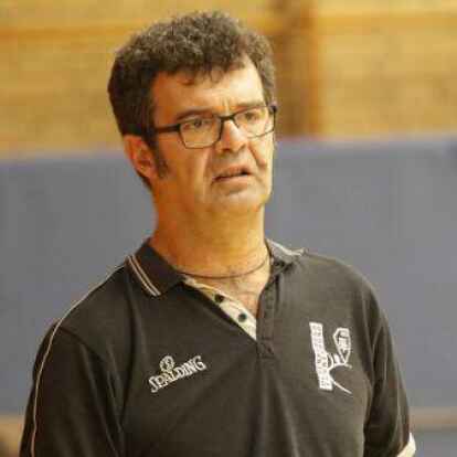 Musste auch in Stade zuschauen, wie der Gegner f&uuml;r sein Team zu stark war: OTB-Trainer Vangelis Kyritsis