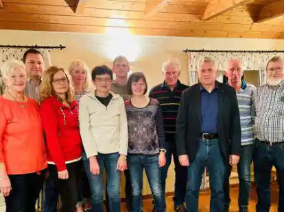 Der aktuelle Vorstand des Heimatvereins Hilkenbrook.