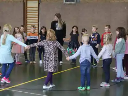 Eine Projektwoche Tanzen fand jetzt an der Grundschule Gro&szlig;enmeer statt.