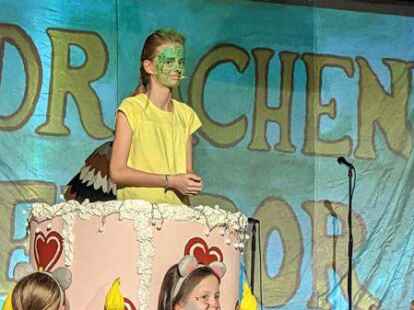 Zeigen ein St&uuml;ck &uuml;ber den Geburtstag von Tabaluga: die &bdquo;Notenkleckse&ldquo; und &bdquo;Children of Revolution&ldquo;.