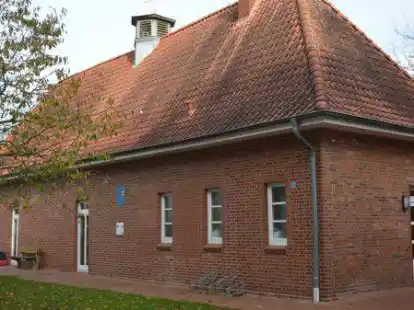 Die Au&szlig;enanlage des Dorfgemeinschaftshauses in Hamstrup, die alte Schule, soll mit LED-Beleuchtung ausgestattet werden.