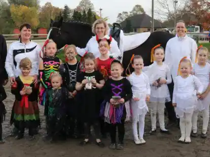 Auch die j&uuml;ngsten Voltigierer &uuml;berzeugten in Ovelg&ouml;nne.