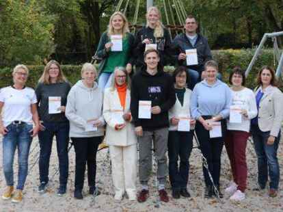 <p>Gruppenbild mit von rechts:  Ines Ferken-Haase, Brigitte Effland, Jutta Rekowski, dar&uuml;ber Timo Engelbart, ganz links: Kerstin Ludwig</p>