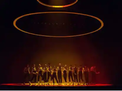 &bdquo;Manolita Chen&ldquo; von Marcos Morau mit dem Beijing Dance Theater