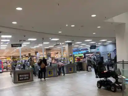 Bis Jahresende soll es f&uuml;r die Kunden keine Einschr&auml;nkungen geben: der Edeka-Markt im Auricher Caro-Center.