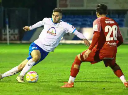 Ist mit dem SSV Jeddeloh in Havelse gefordert: Elario Ghassan (am Ball).