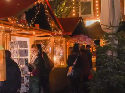 Es wird weihnachtlich in der Emder Br&uuml;ckstra&szlig;e: Rund um den 2. Advent findet wieder der Advent im Rathaus-Karree statt &ndash; allerdings mit einer  Neuerung.