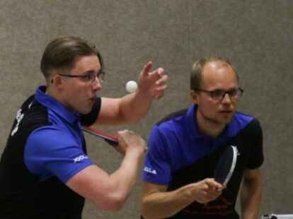 B&auml;renstark: Daniel Jungmann und Hauke Grabhorn vom Elsflether TB II