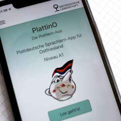 Angebote wie die Sprachlern-App „PlattinO“ der Ostfriesischen Landschaft unterstützen beim Erlernen des Plattdeutschen. Doch um die Sprache zu erhalten, brauche es laut Experten noch weitere Angebote.