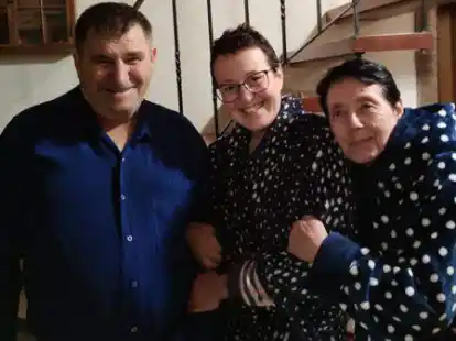 Svitlana (Mitte) ist unheilbar an Krebs erkrankt. Ihre Eltern Alexander und Valentina werden sich um Svitlanas Sohn k&uuml;mmern, der bereits seinen Vater verloren hat.