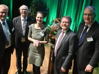 Die Spitze der Landwirtschaftskammer um (von links) Vizepr&auml;sident Hermann Hermeling, Kammerpr&auml;sident Gerhard Schwetje, Kammerdirektor Bernd von Garmissen und Vizepr&auml;sident Heinrich Grupe begr&uuml;&szlig;te die neue Landesagrarministerin Miriam Staudte in Oldenburg