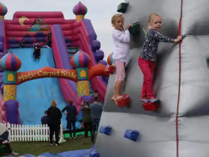 H&uuml;pfburgen und noch viel mehr: Die Ganderkeseer Gewerbeschau am Flugplatz soll am Wochenende 6./7. Mai 2023 wieder ein integriertes Familienfest bieten. Das familienfreundliche Angebot soll zudem noch ausgebaut werden.