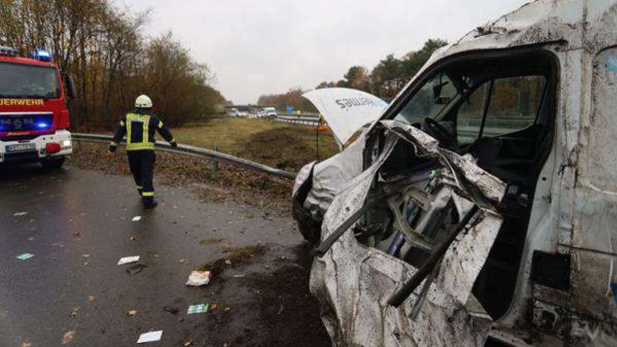 Unfall Auf A28 Bad Zwischenahn: Autobahn Gesperrt