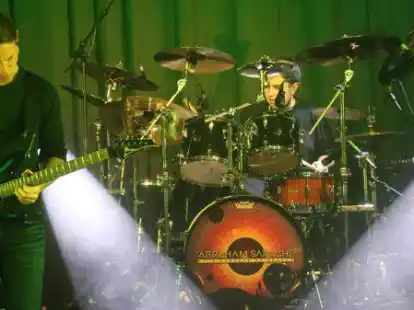 Zwei Ausnahme-Musiker aus Nordenham: Gitarrist Sven L&uuml;dke und Schlagzeuger Jan Kohrt