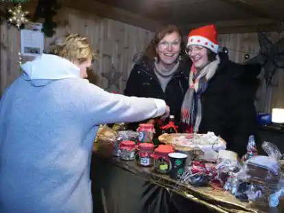 Weihnachtliche Stimmung: In Ramsloh fand wieder der Adventsmarkt statt.