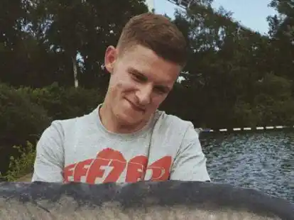 Damit er bald wieder seiner Angel-Leidenschaft und einem selbstbestimmten Leben nachgehen kann: Darwin Rebhan braucht dringend eine Stammzellenspende.