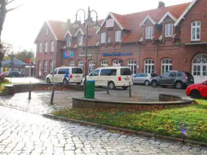 Der Bahnhofsvorplatz in Jever soll k&uuml;nftig &bdquo;Fritz-Levy-Platz&ldquo; hei&szlig;en.