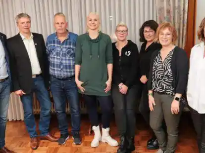 Zum neugew&auml;hlten Vorstand des B&uuml;rgervereins Ellw&uuml;rden geh&ouml;ren (von links) Norbert Hartfil, Heinrich Schr&ouml;der, Hergen Mori&szlig;e, Mareike Kaffka, Ilka Wiemers, Ute Neuhaus, Dorit Schlack und Christina Freese.