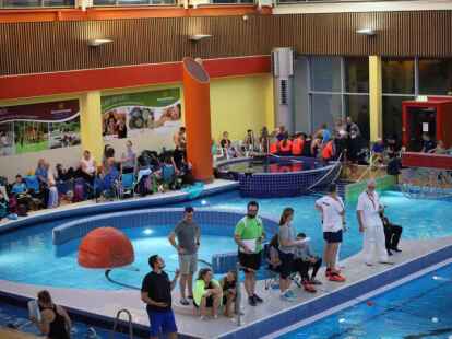Impressionen vom Internationalen Adventsschwimmfest 2022 des SV Neptun in Emden