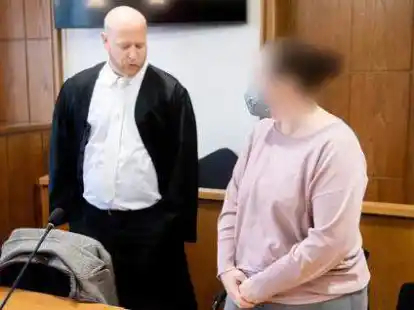 Die Angeklagte mit ihrem Verteidiger Christoph Klatt