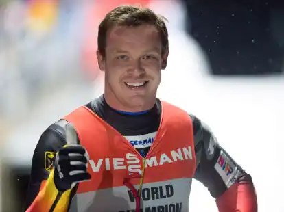 Felix Loch holt seinen 50. Sieg in der Serie.