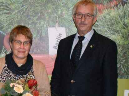 Verabschiedet: Uta zu Jeddeloh und Renke zur M&uuml;hlen haben sich 19 Jahre lang an der Spitze des Landesverbandes engagiert.