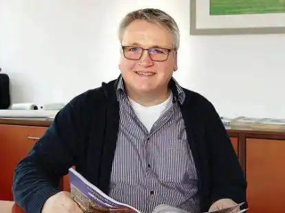 Kurt Radtke, Leiter der Touristik GmbH S&uuml;dliches Ostfriesland, blickt vorsichtig optimistisch in die Zukunft.