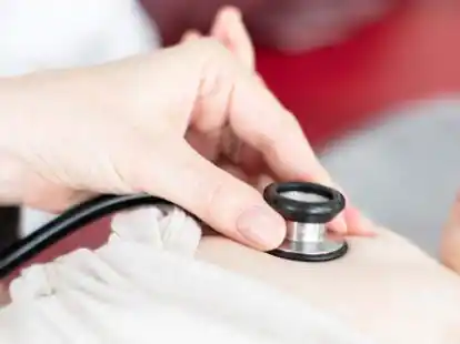 Das RS-Virus grassiert. Vor allem Kinder sind davon betroffen und leiden an Atemwegsinfekten.