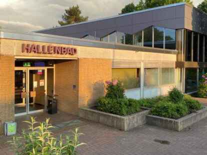 Im Hallenbad Varel werden nun die Wassertemperaturen wieder angehoben.