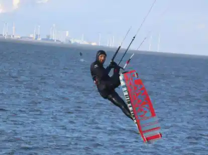 Sprang mit 22,1 Meter am h&ouml;chsten und war mit 52,2 km/h am schnellsten: Alexander Kromm