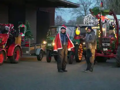 Verspr&uuml;hen besinnliche Stimmung: Wie im letzten Jahr veranstalten die Treckerfreunde W&ouml;schenland wieder eine Lichterfahrt.