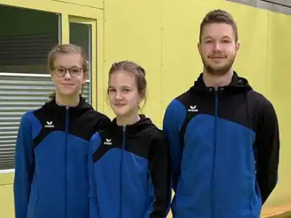 Zeigten gute Leistungen beim Hallensportfest: Emma Janssen, Tjalda Gertje und Eiso Bruhn