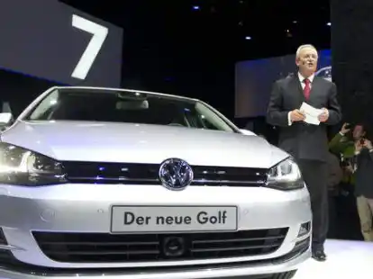 Im Ammerland g&uuml;nstiger zu versichern als in Oldenburg: Der Golf VII (hier bei der Pr&auml;sentation mit dem damaligen VW-Chef Martin Winterkorn).